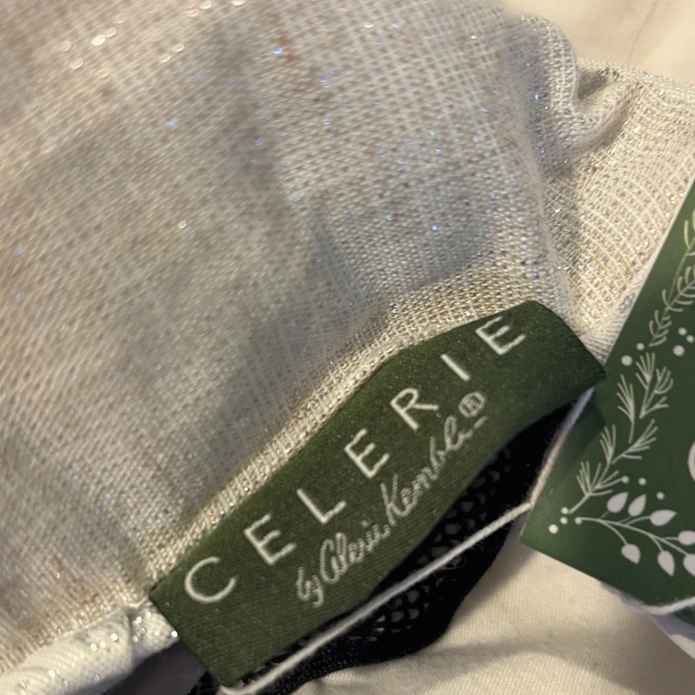 Celerie Elegant‎ Silver and pearls Embroidered Pillow